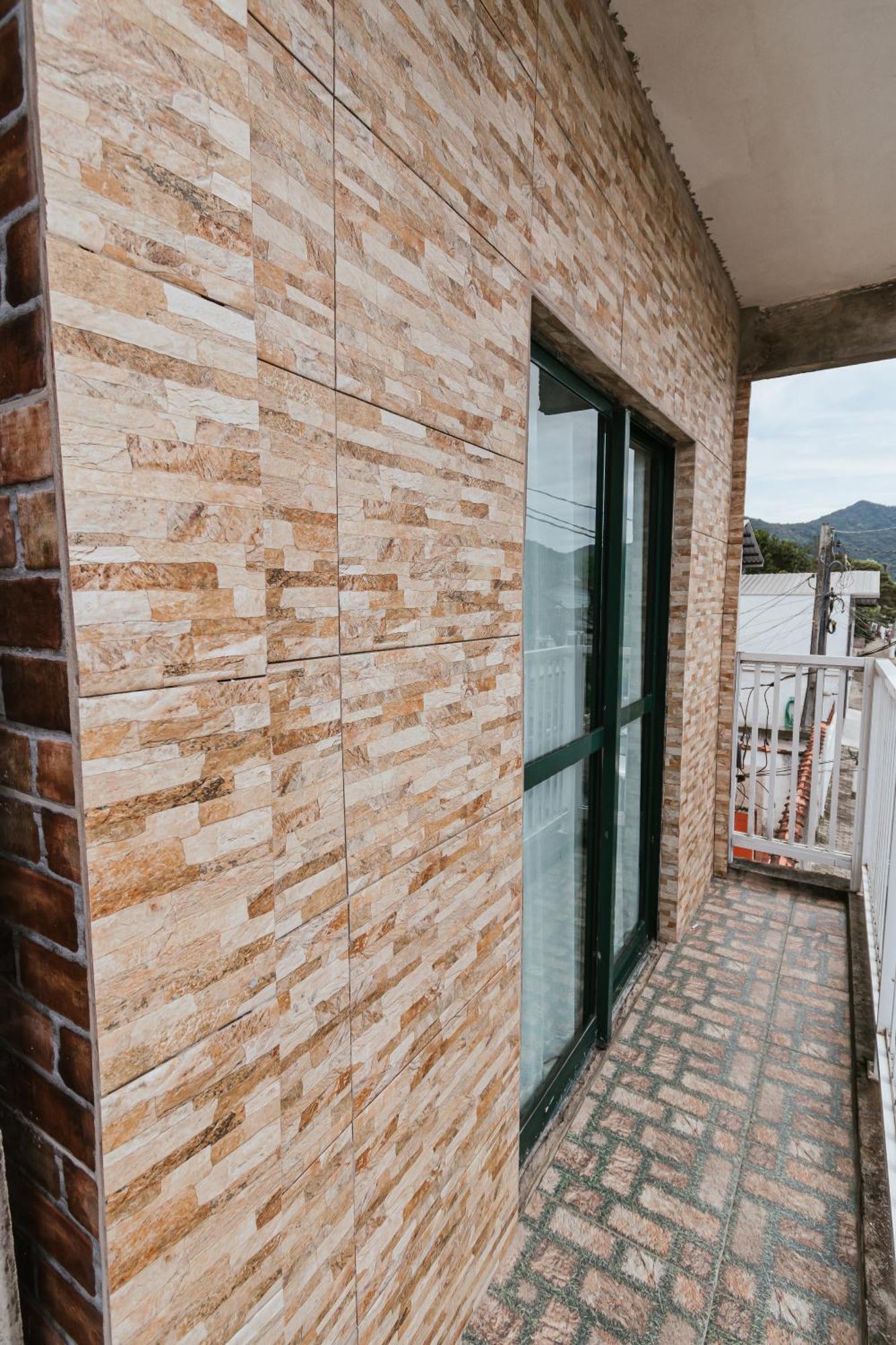 Otimo Sobrado Prox Da Praia Grande Com Ar Condicionado 乌巴图巴 外观 照片